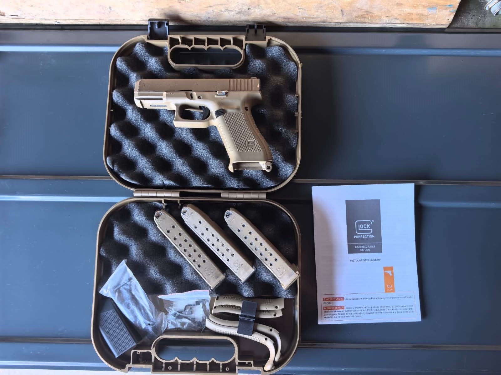 Glock 19X & CAA Roni
