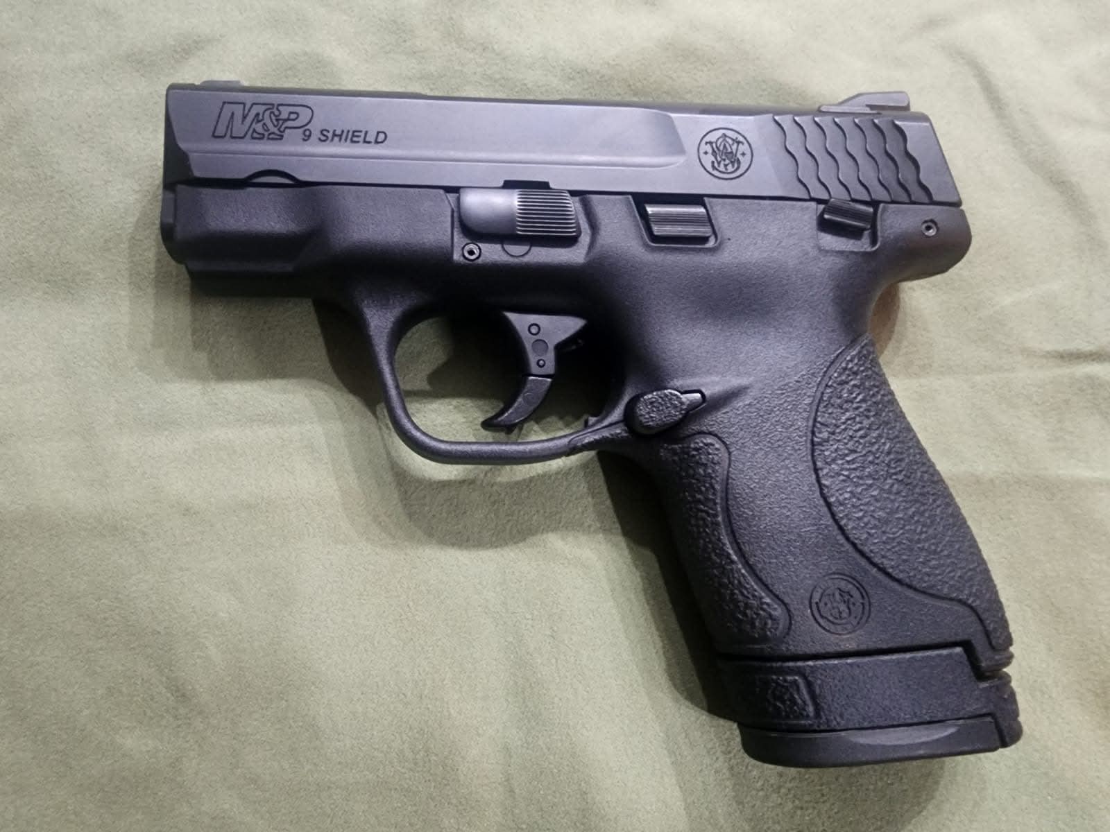 Smith & Wesson M&P Shield 9mm